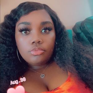 Meet your Posher, Vida